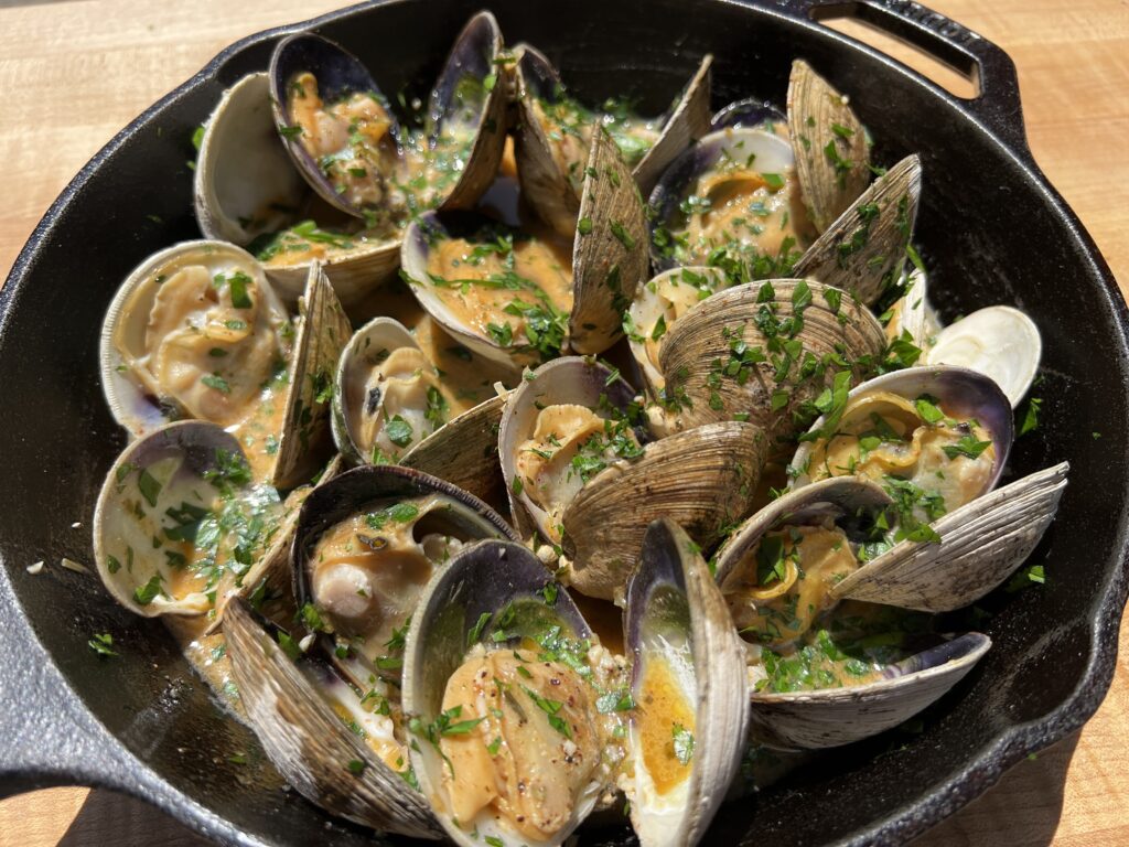 BBQ CLams final shot